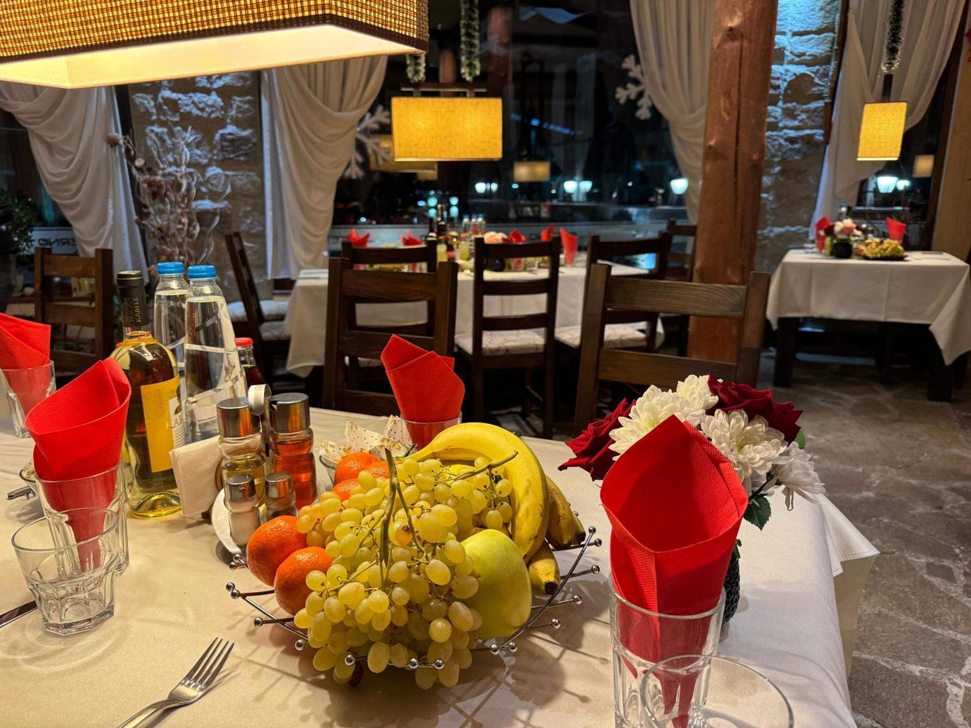 Family Hotel Eterno Tsigov Chark Exterior photo