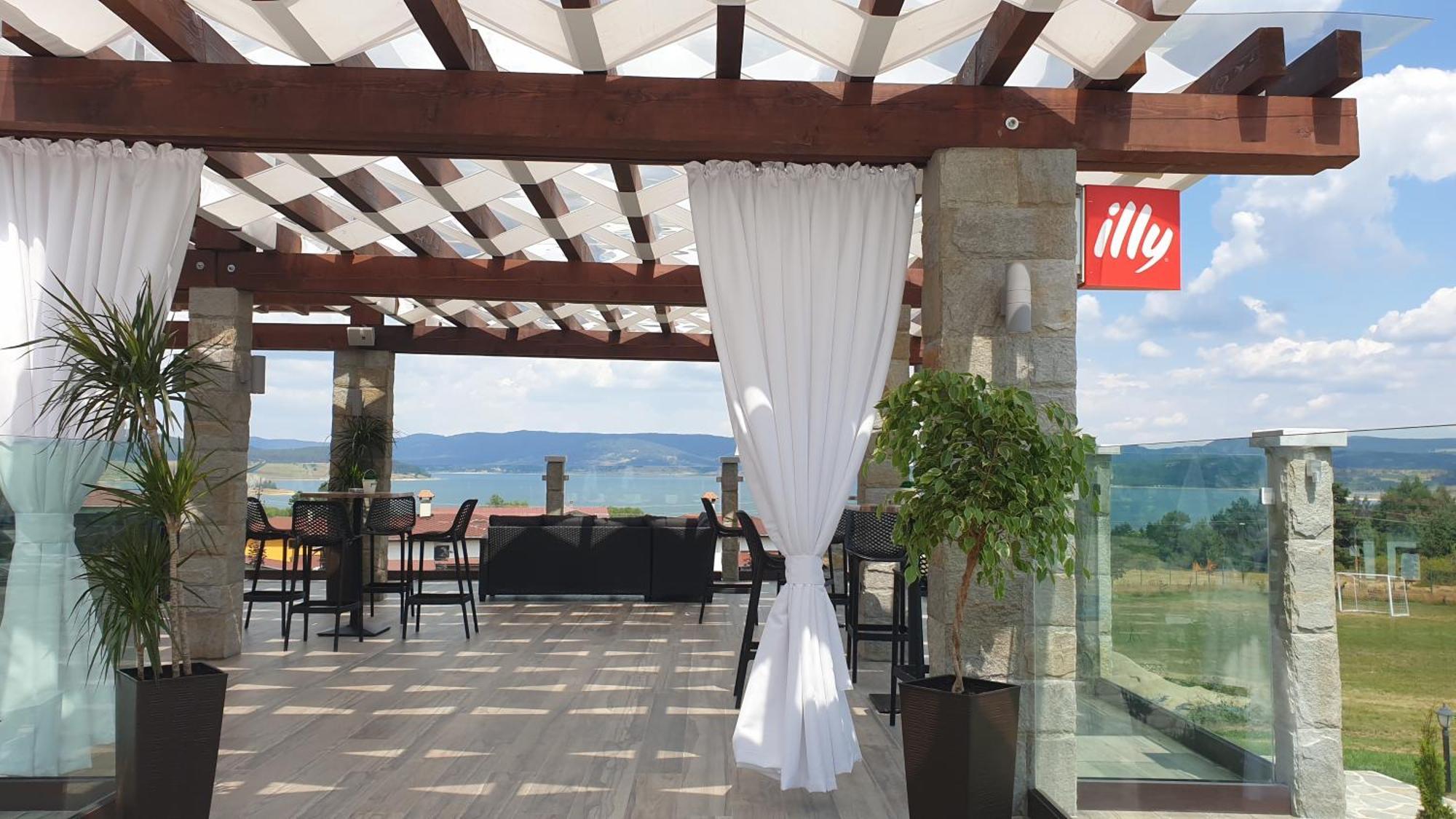 Family Hotel Eterno Tsigov Chark Exterior photo