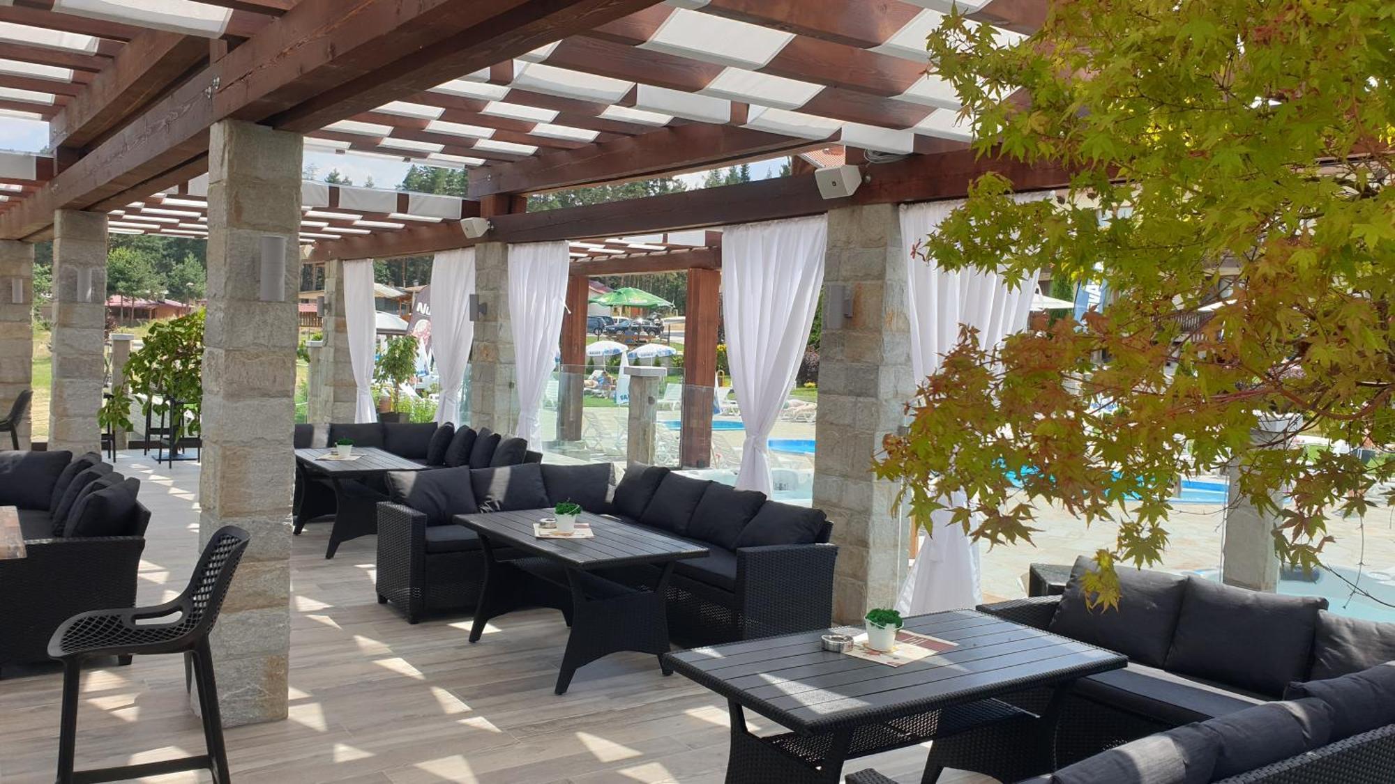 Family Hotel Eterno Tsigov Chark Exterior photo
