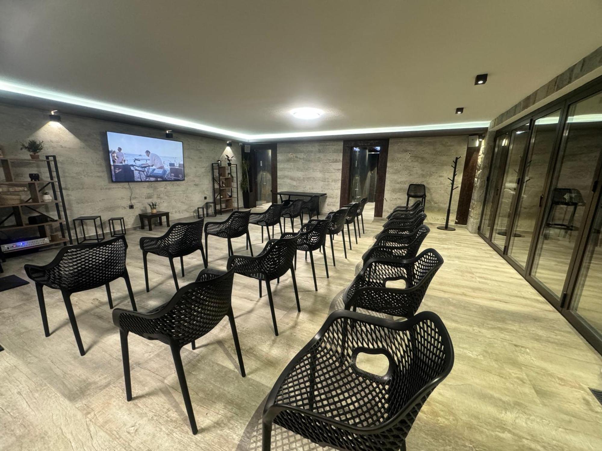 Family Hotel Eterno Tsigov Chark Exterior photo